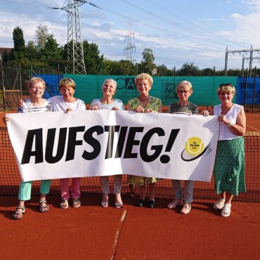Doppel-Damen 65 steigen in die Niederrheinliga auf